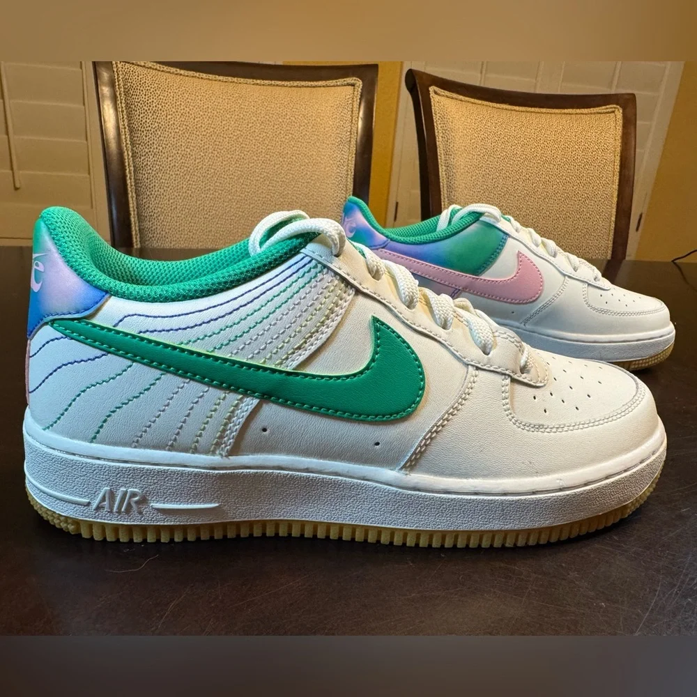 New Nike Air Force 1 Leather Sneaker Pink White Size US 6.5Y